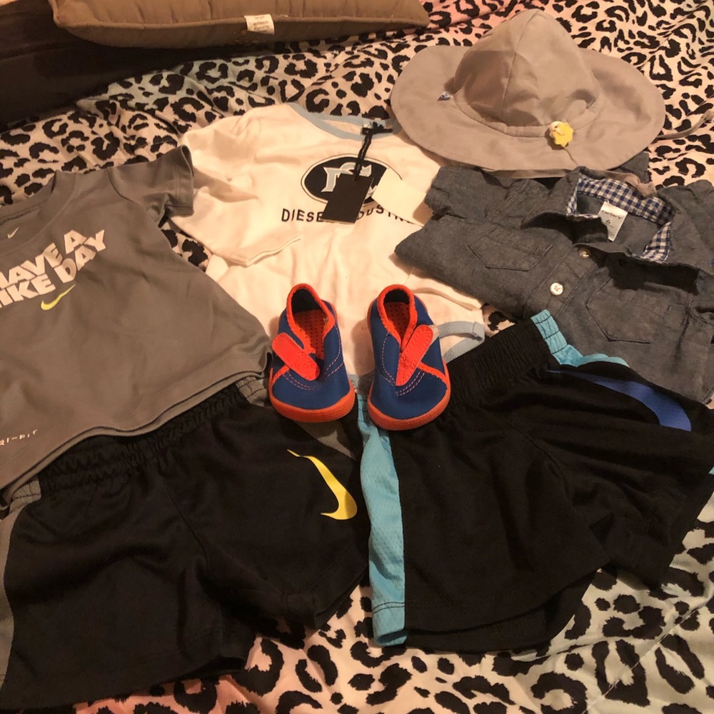 SOLDDDD  CLOTHES BUNDLE Nike, diesel, carter LN